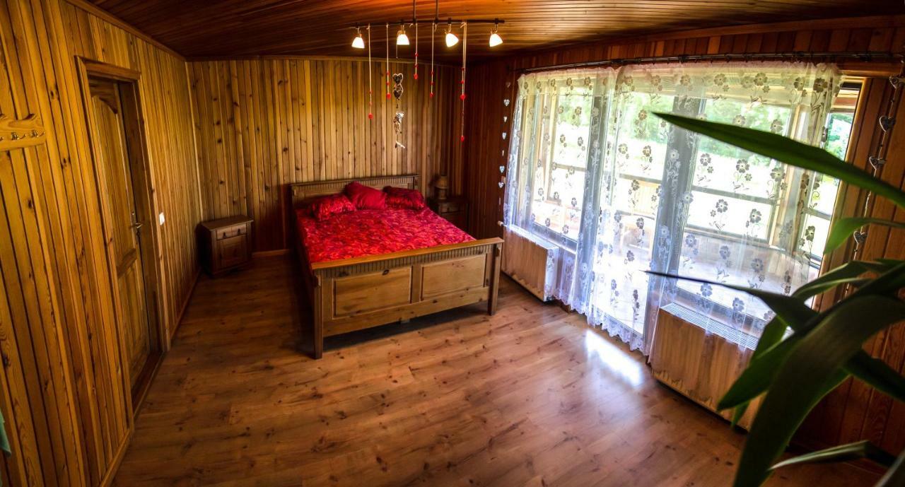 Hotel Lielkaibeni à Vecpiebalga Extérieur photo